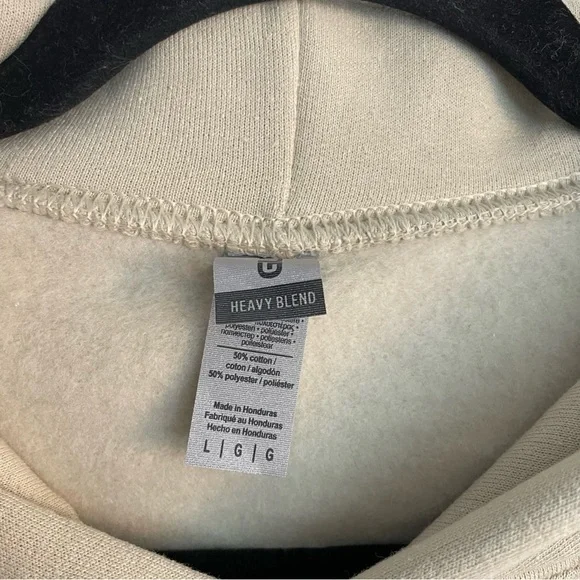 Bad Bunny Sweater Cream Color Hoodie - Picture 12 of 12